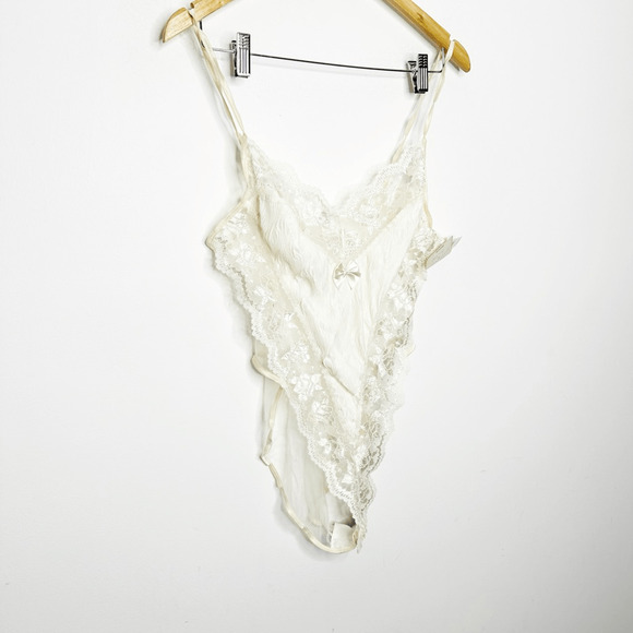 VTG CINEMA ETOILE lace high leg semi sheer teddy cream sissy womens medium M NWT - Picture 3 of 8